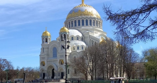 Экскурсия «Кронштадт + Петергоф»