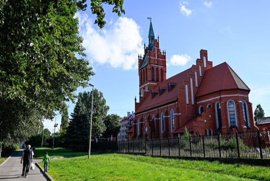 Театрализованный концерт «Прогулки по старому городу с И. Кантом»