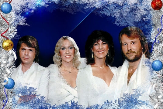 Мультимедийное шоу «Happy New Year: ABBA – Greatest Hits»