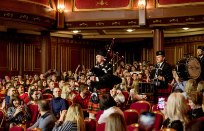 Концерт «Большое Рождественское Шоу. Оркестр волынщиков City Pipes и ансамбль ирландского танца Celtic Wind»